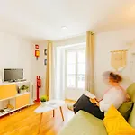 Rent4rest Bairro Alto Charming 1bd Apartment Lissabon