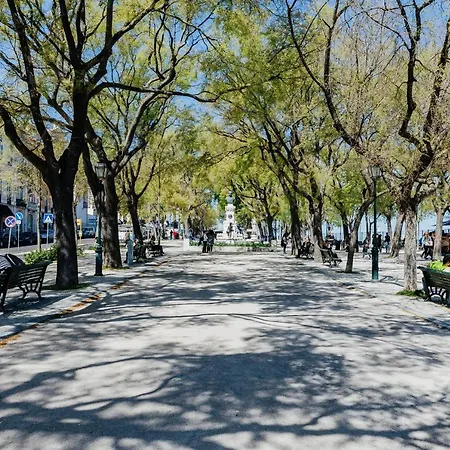 Rent4rest Bairro Alto Charming 1bd Lisbon