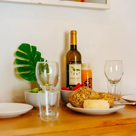 Rent4rest Bairro Alto Charming 1bd *